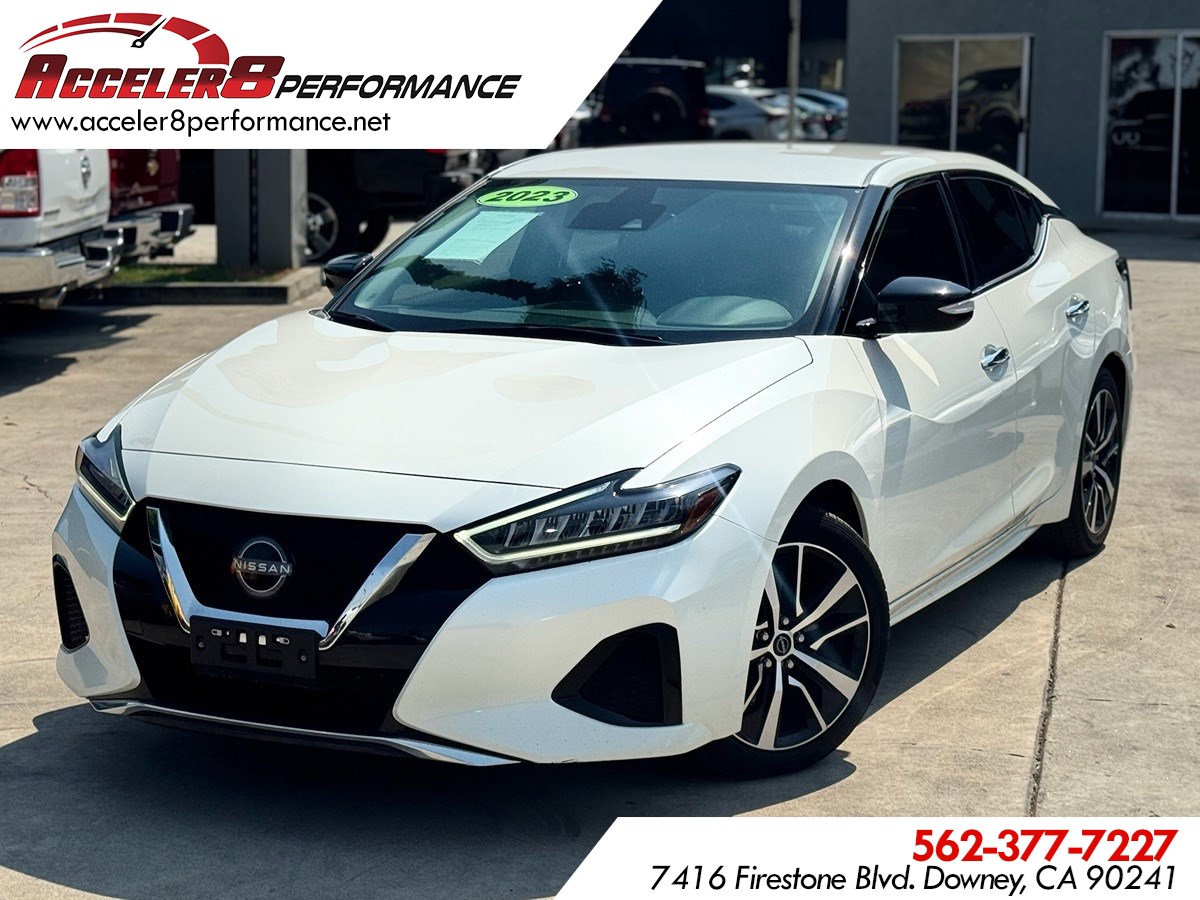 2023 Nissan Maxima SV's photo