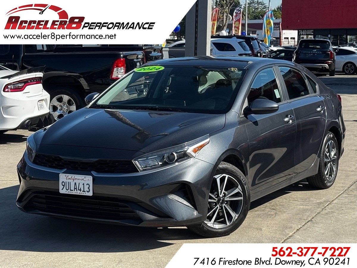 2024 Kia Forte LXS's photo