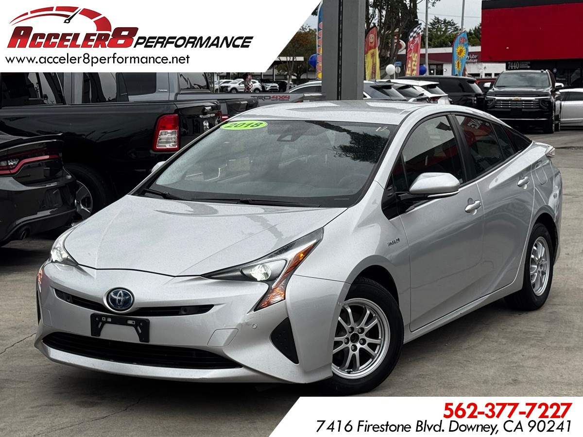 2018 Toyota Prius Two's photo