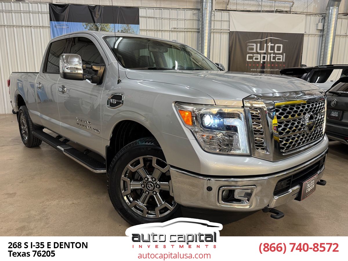 2017 Nissan Titan XD SL's photo