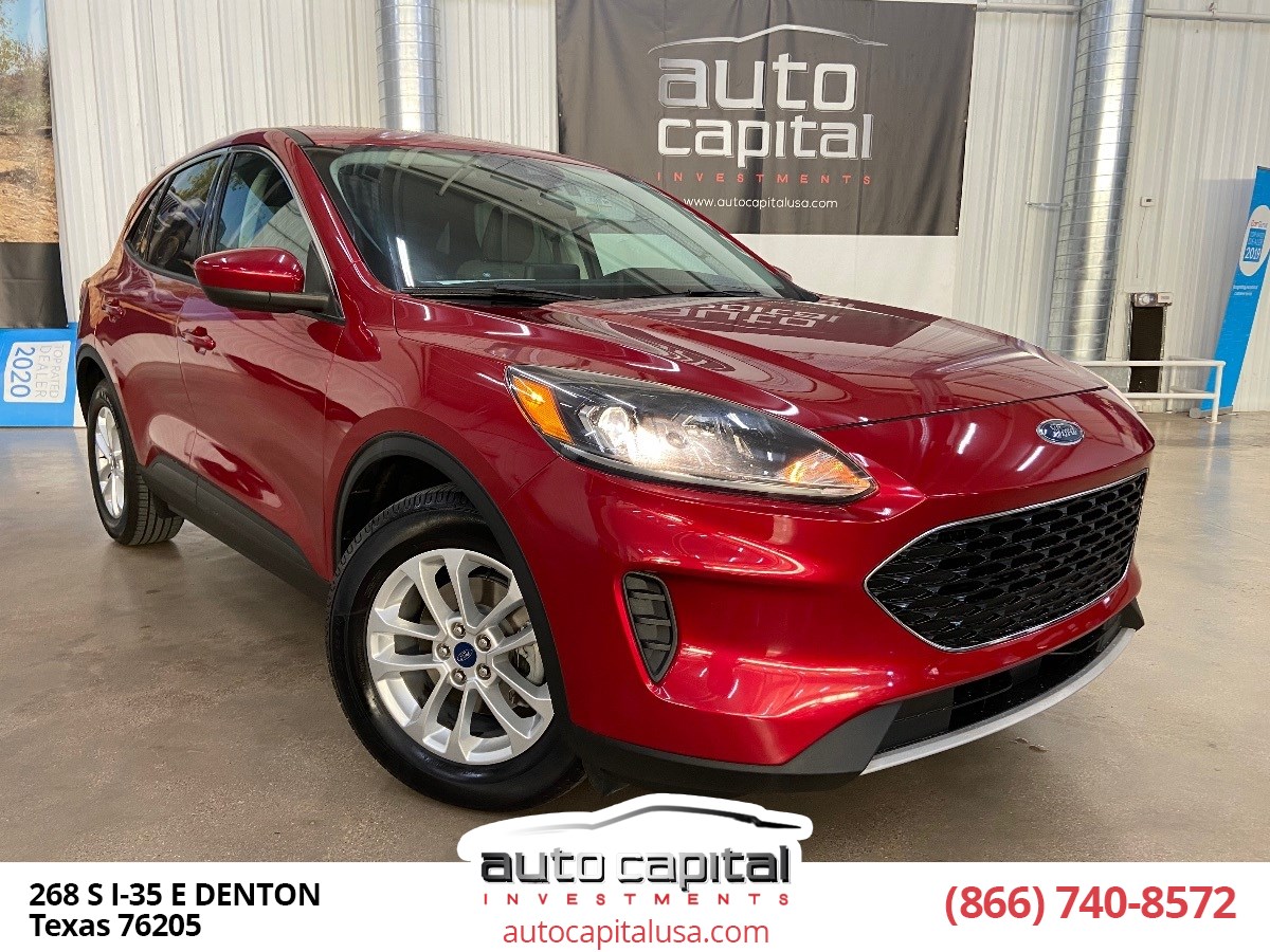 2021 Ford Escape SE's photo