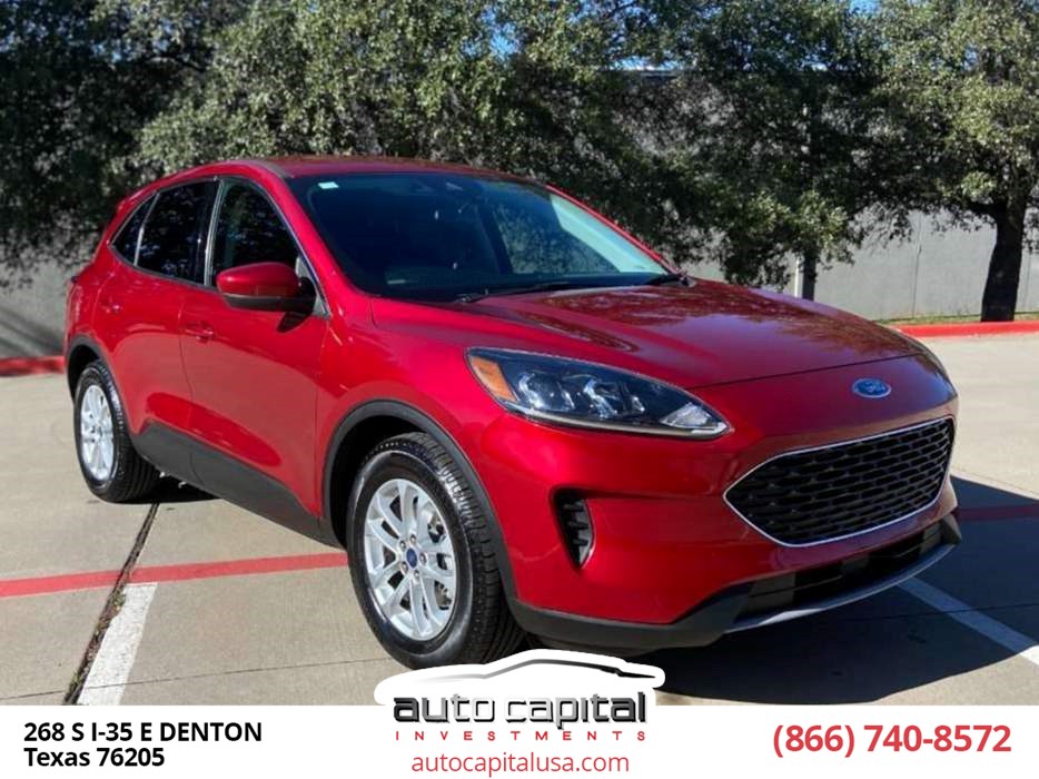 2021 Ford Escape SE's photo