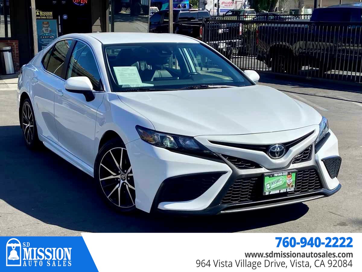2023 Toyota Camry SE