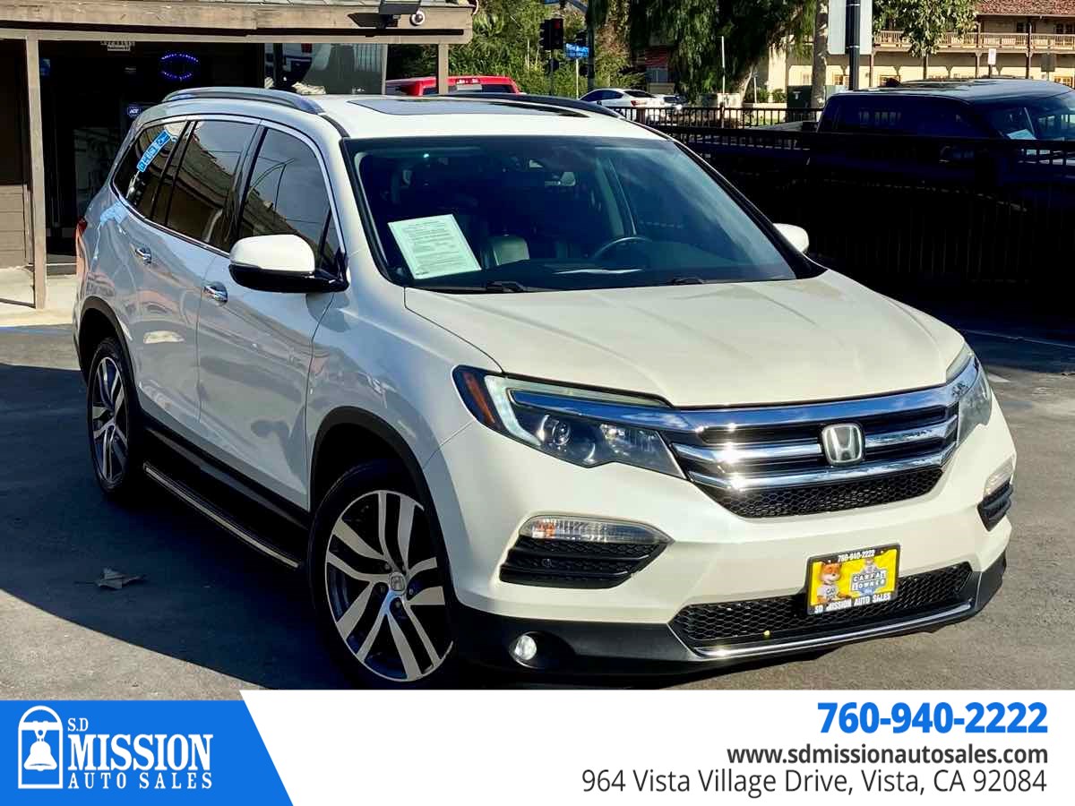 2016 Honda Pilot Elite's photo