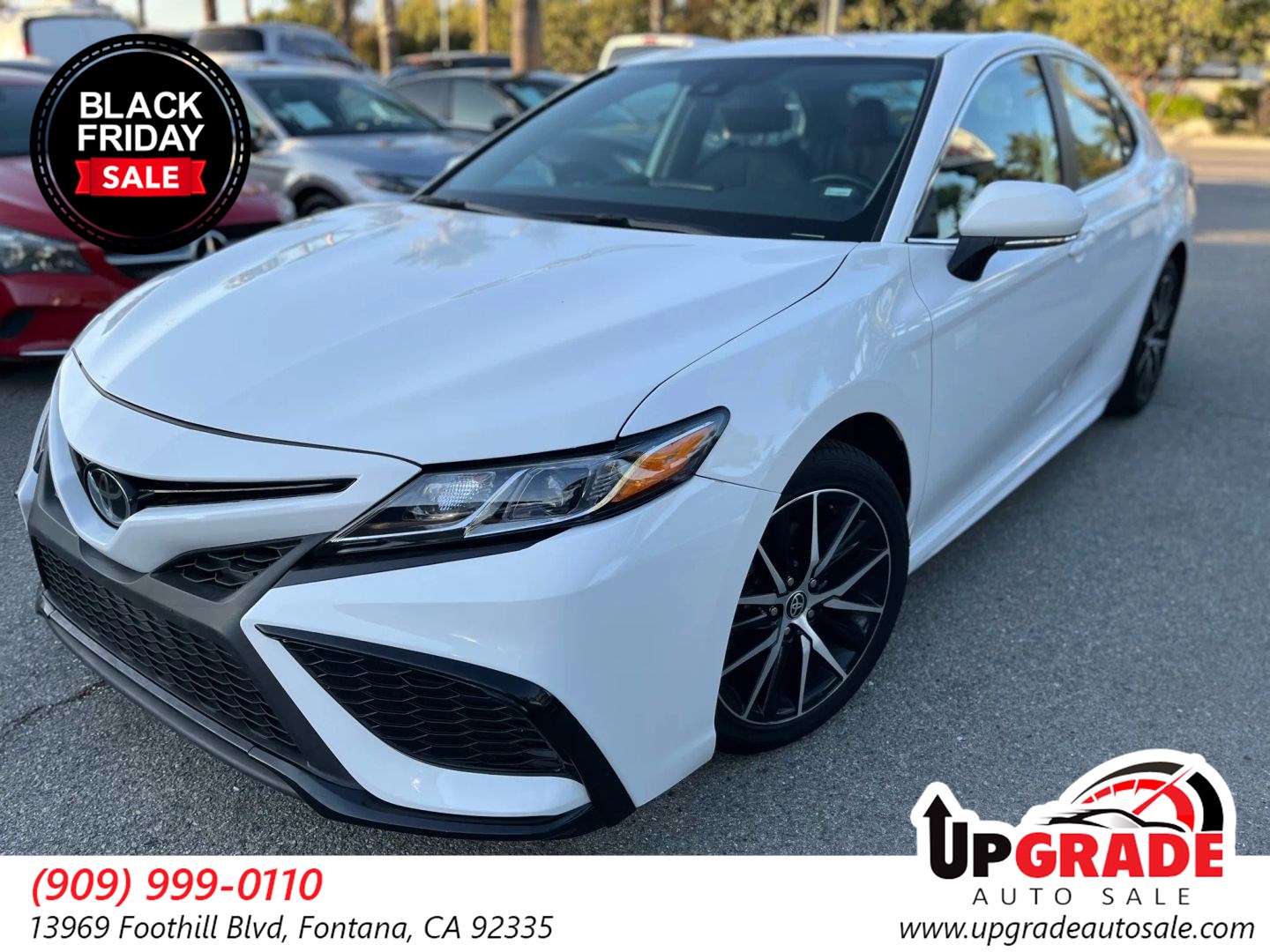 2023 Toyota Camry SE's photo