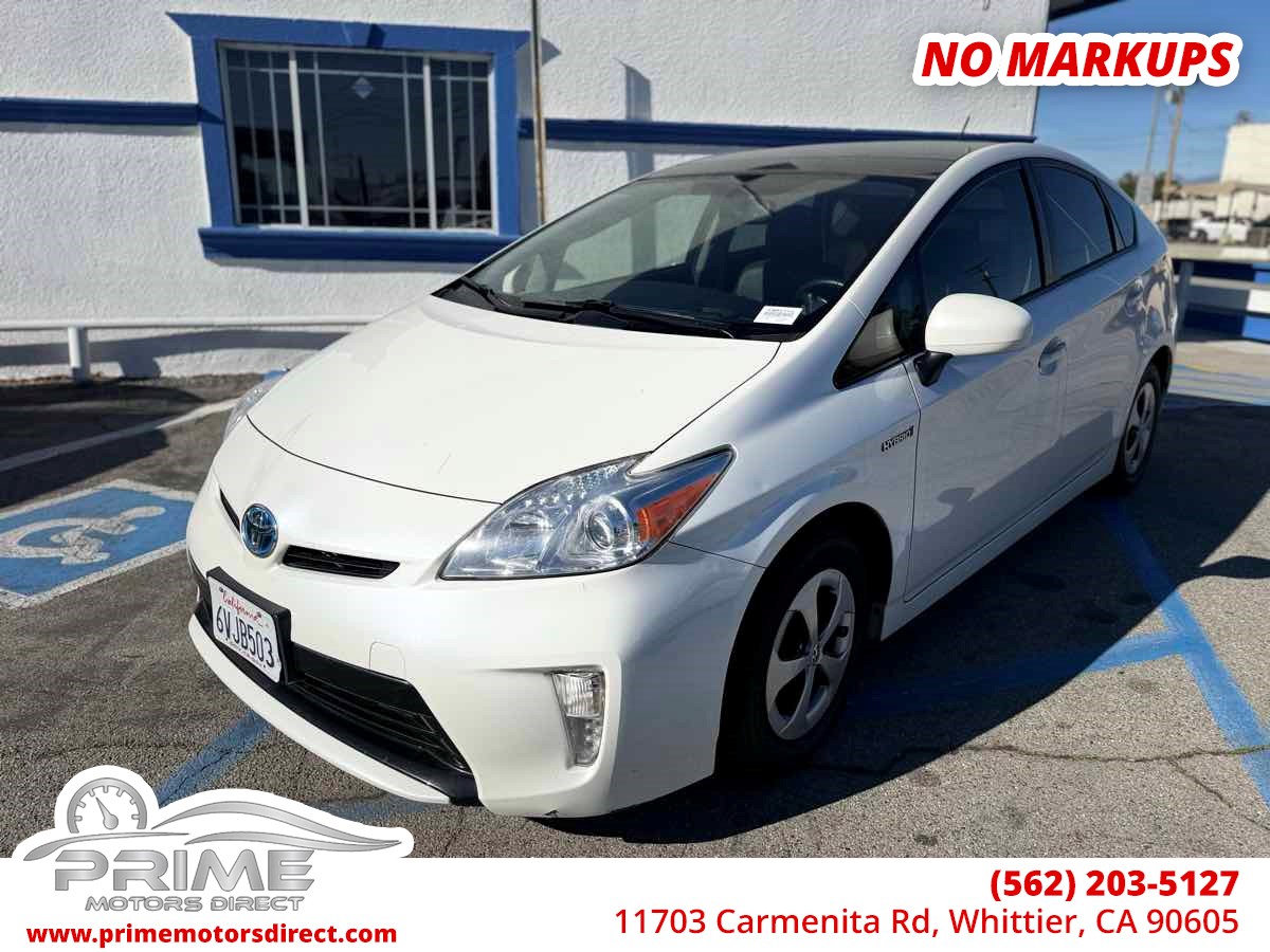 2012 Toyota Prius Four's photo