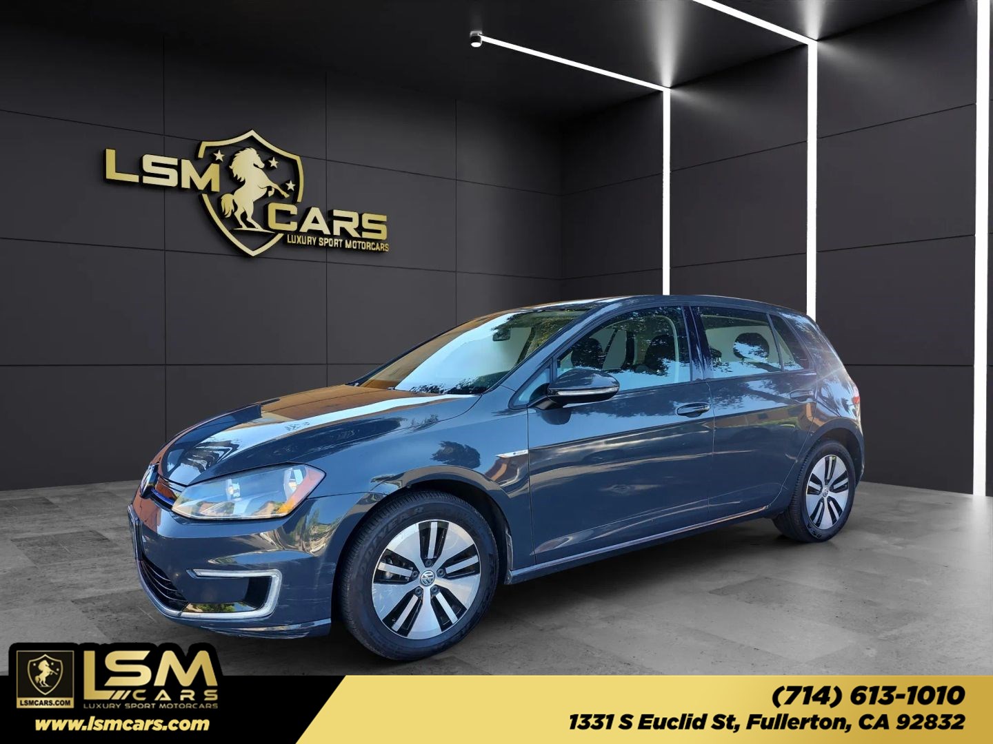 2016 Volkswagen e-Golf e-Golf SE's photo