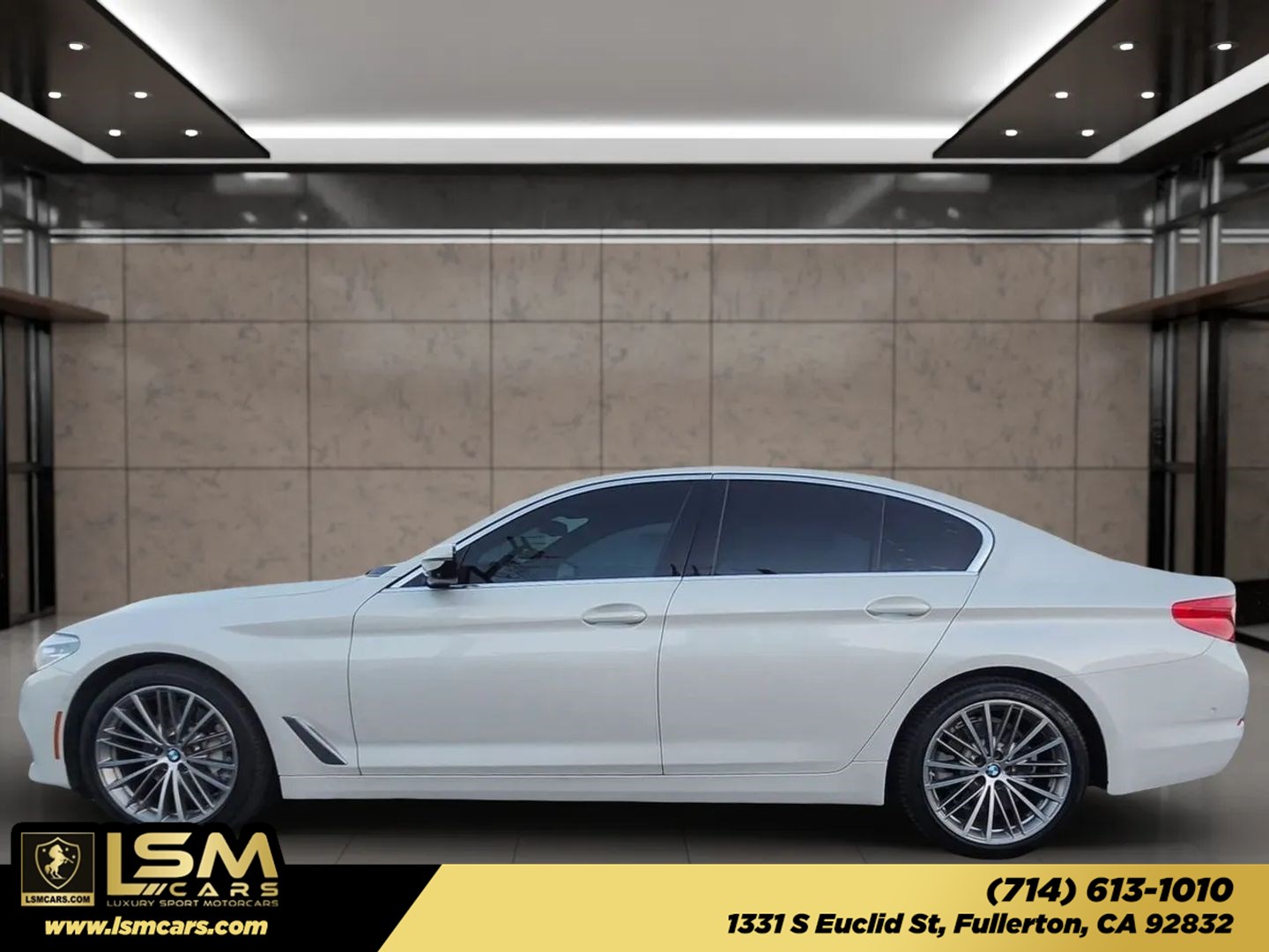 2019 BMW 5 Series 530i's photo