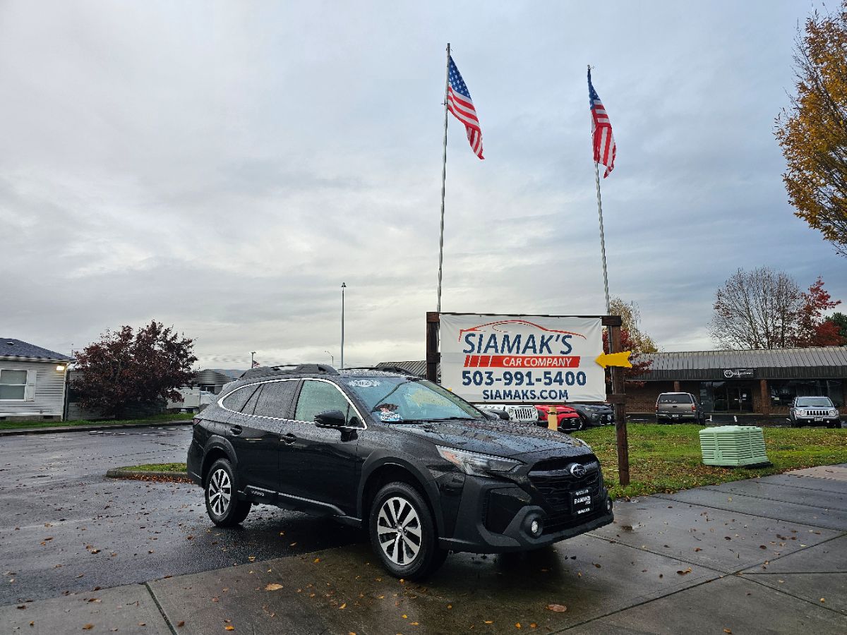 2023 Subaru Outback Premium's photo