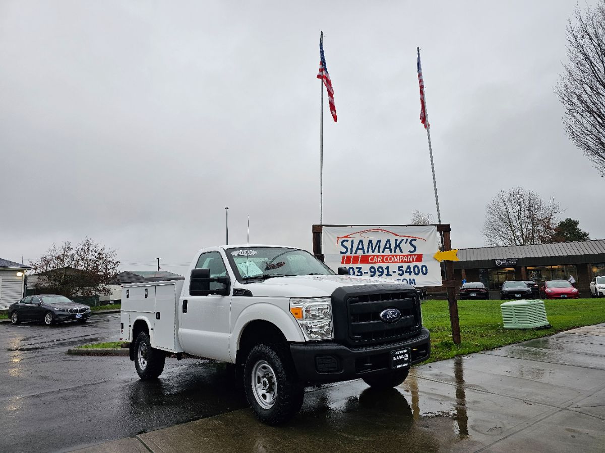 2015 Ford F-350 Super Duty XL's photo