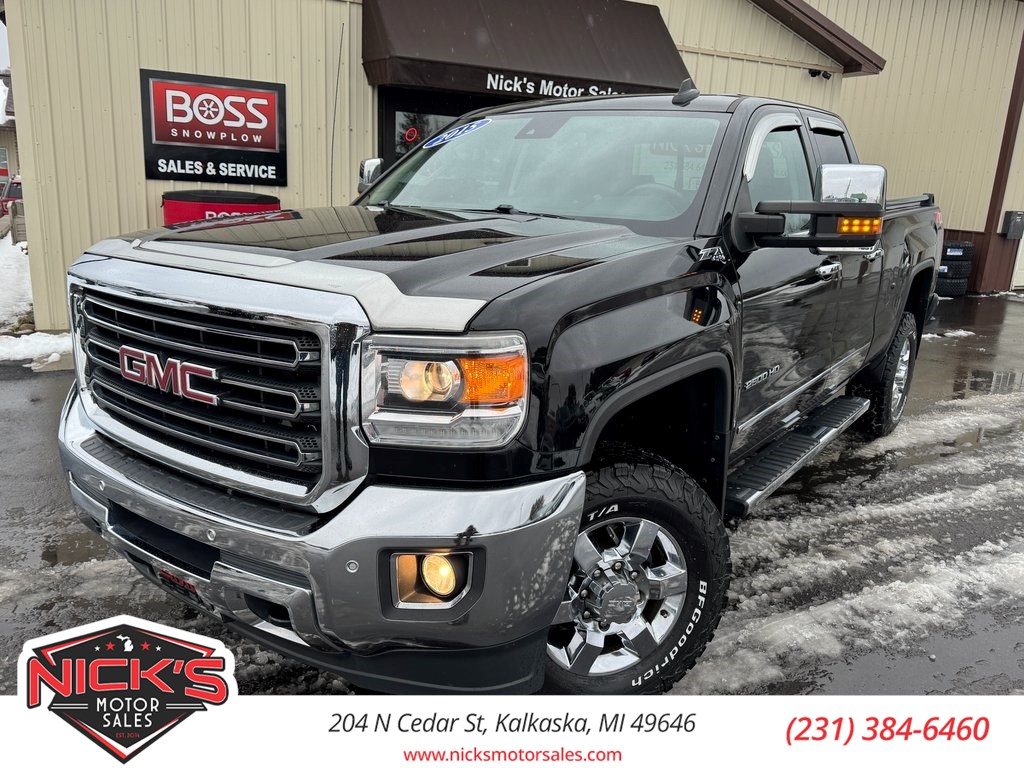 2015 GMC Sierra SLT's photo