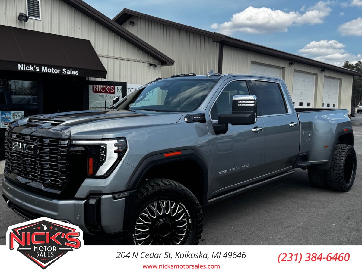 2024 GMC Sierra Denali Ultimate 4WD Crew Cab Long Box DR's photo