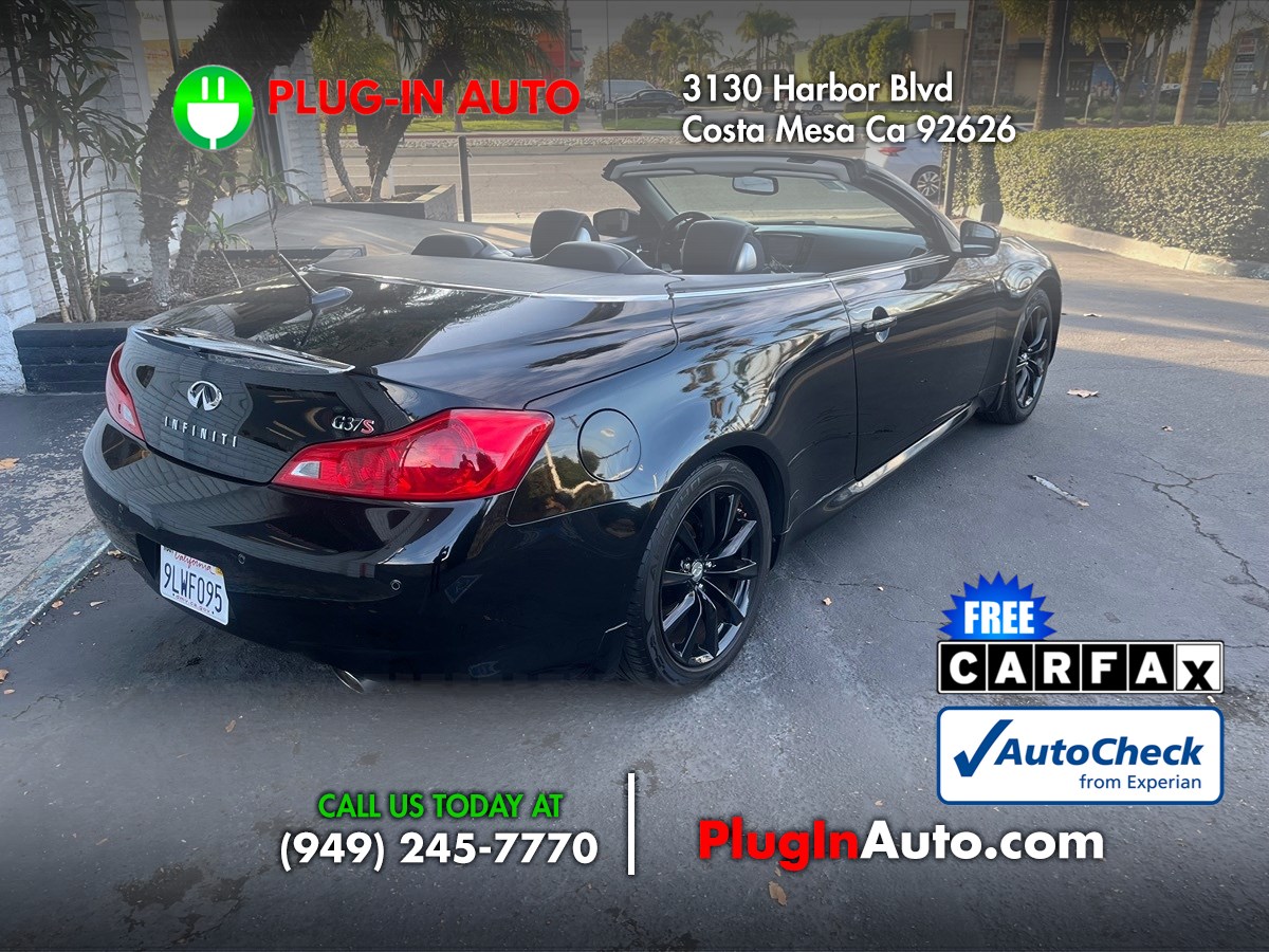 2013 INFINITI G Convertible's photo