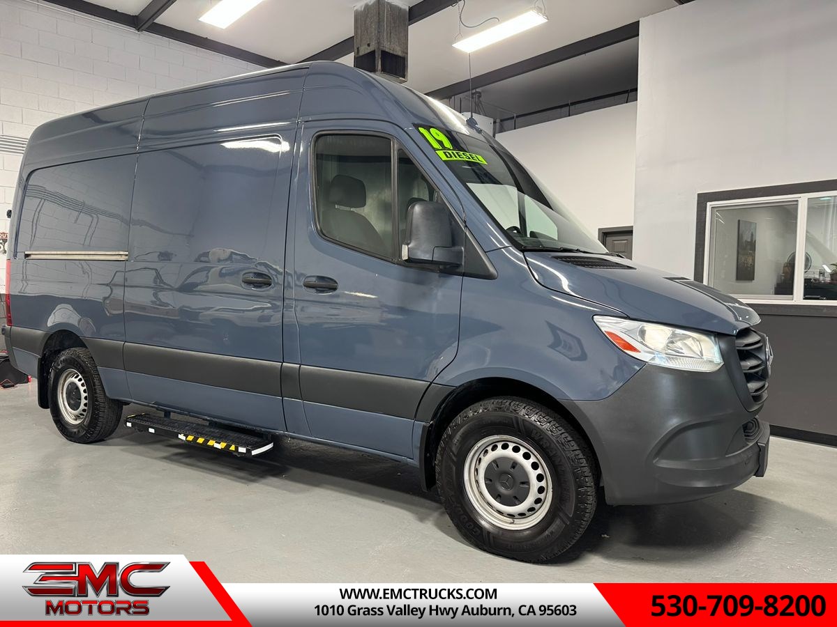 2019 Mercedes-Benz Sprinter Crew Van Base's photo
