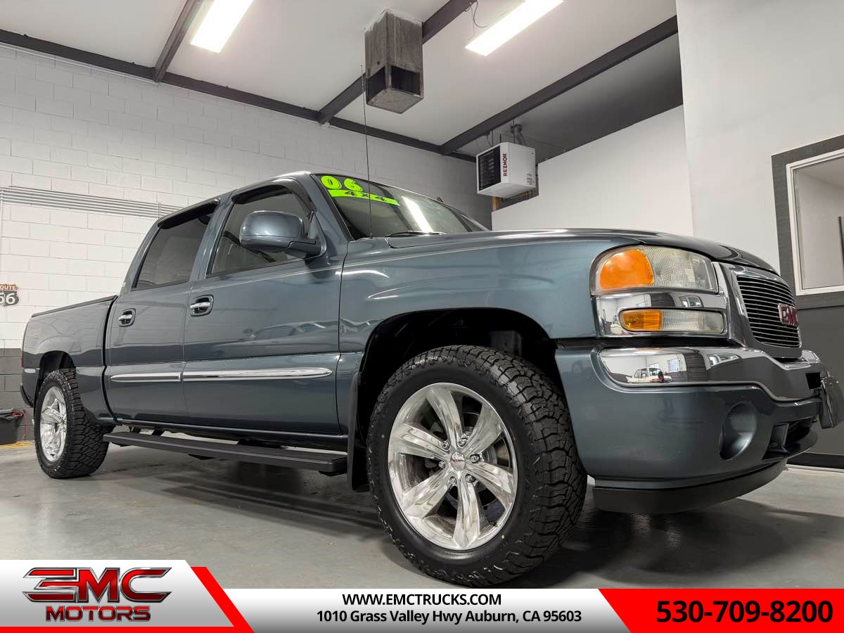 2006 GMC Sierra 1500 SLT's photo