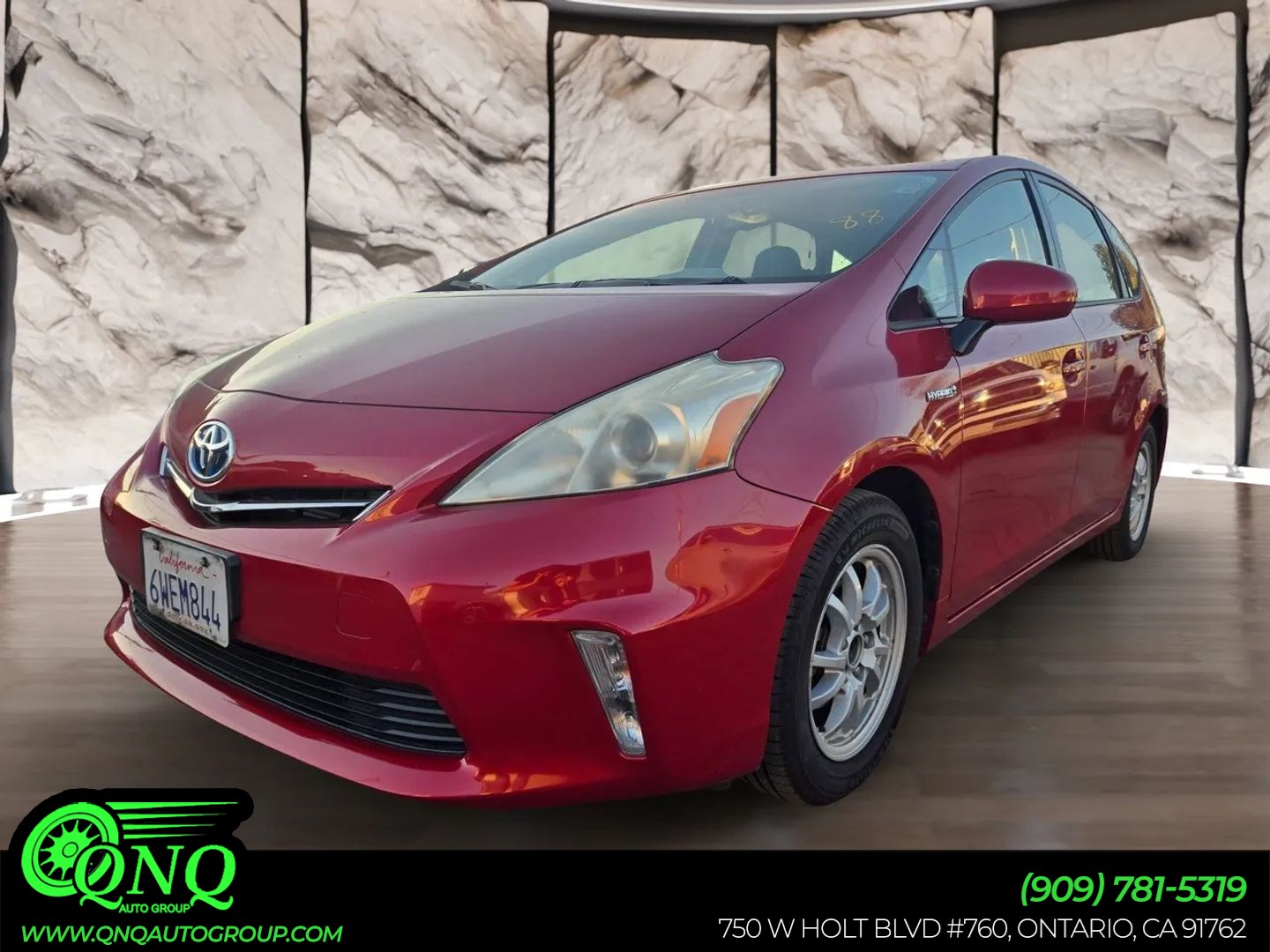 2012 Toyota Prius v Three's photo