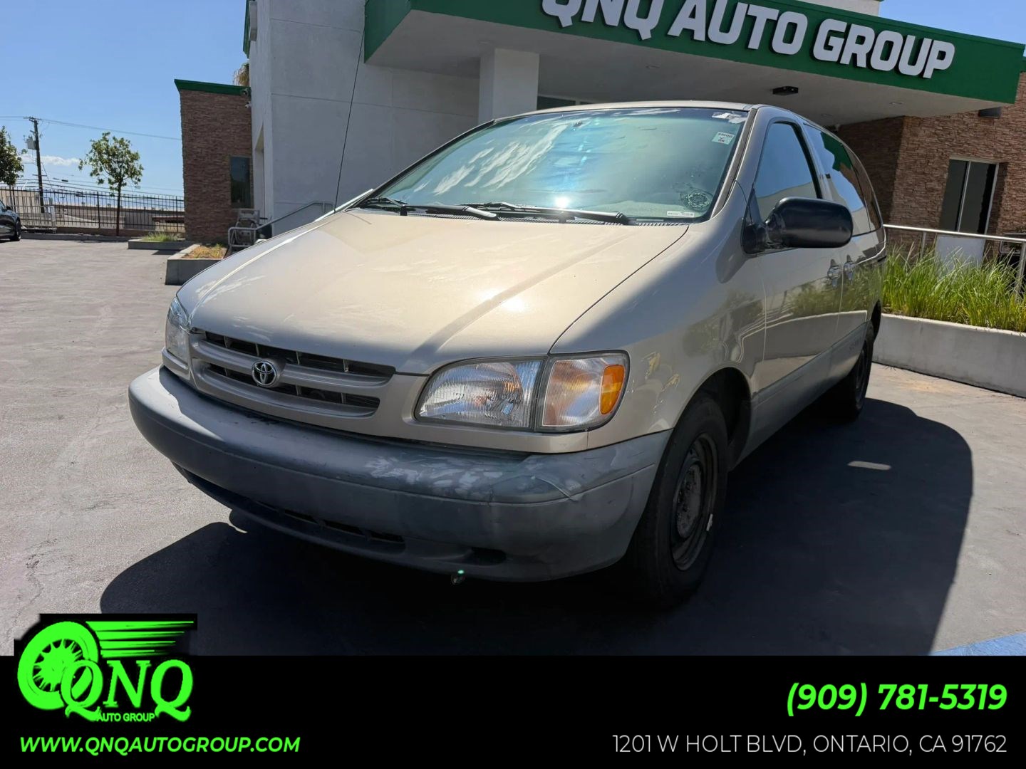 2000 Toyota Sienna CE