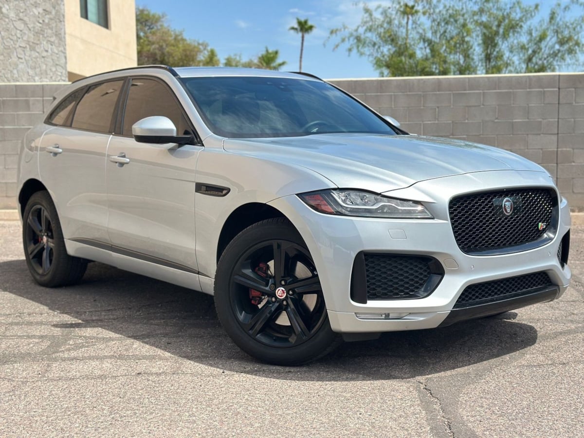 2019 Jaguar F-Pace