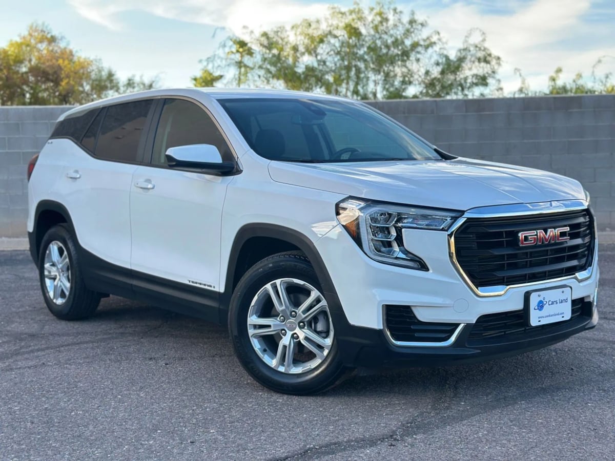2023 GMC Terrain SLE's photo