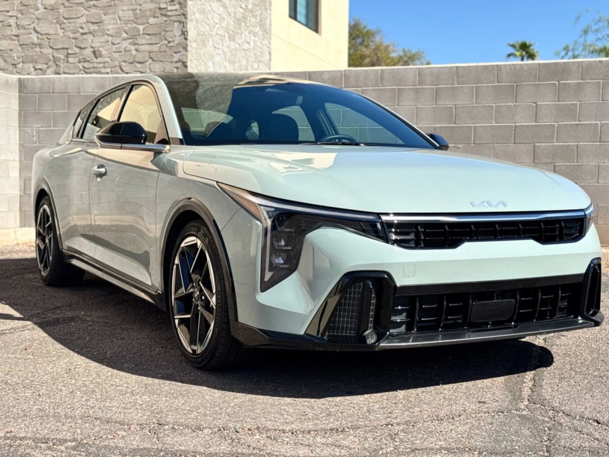 2025 Kia K4 GT-Line's photo