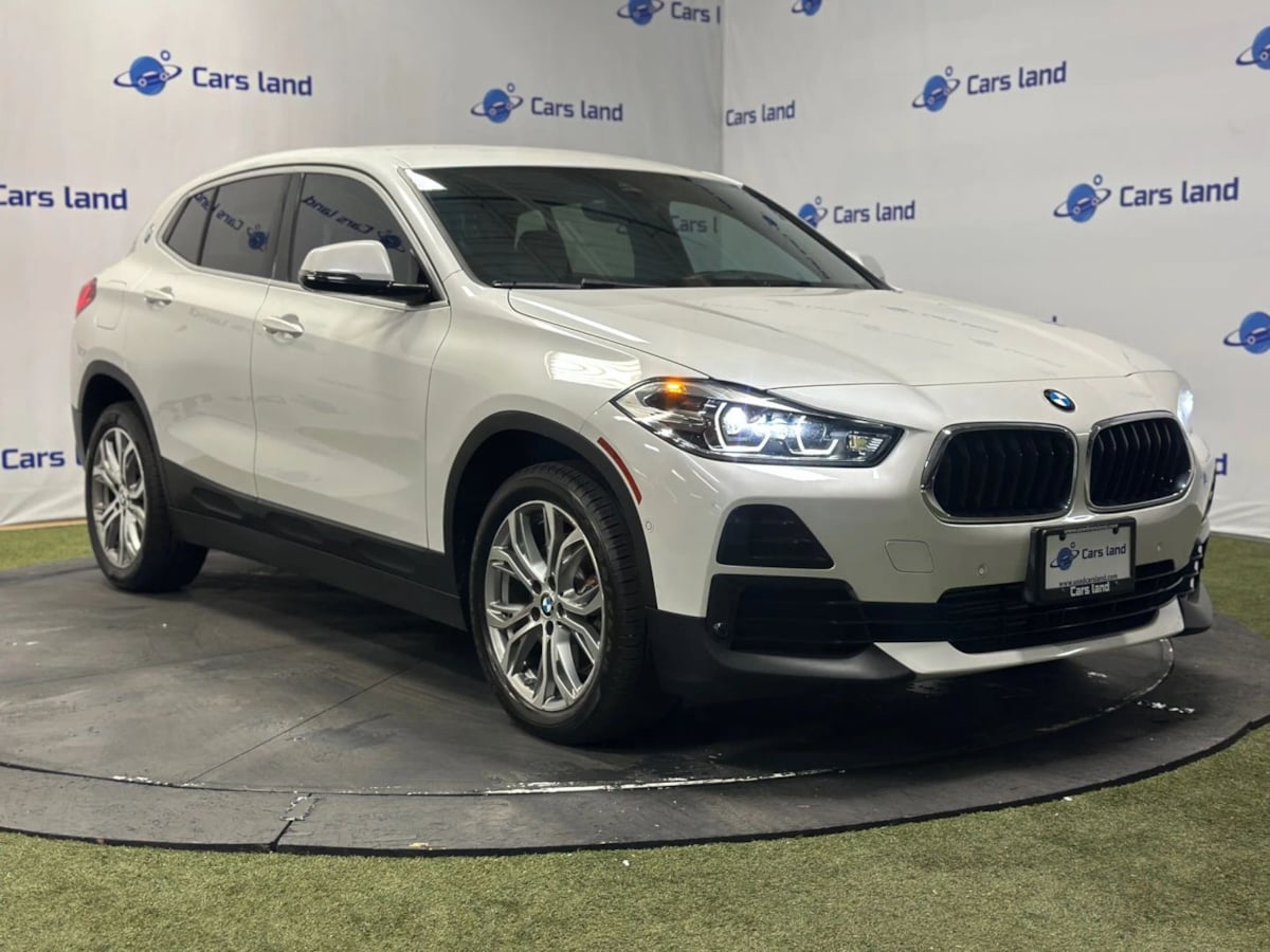 2021 BMW X2 28i's photo