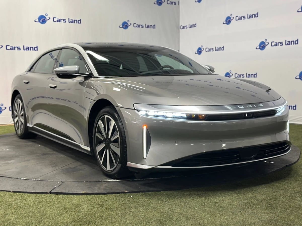 2022 Lucid Air Grand Touring's photo