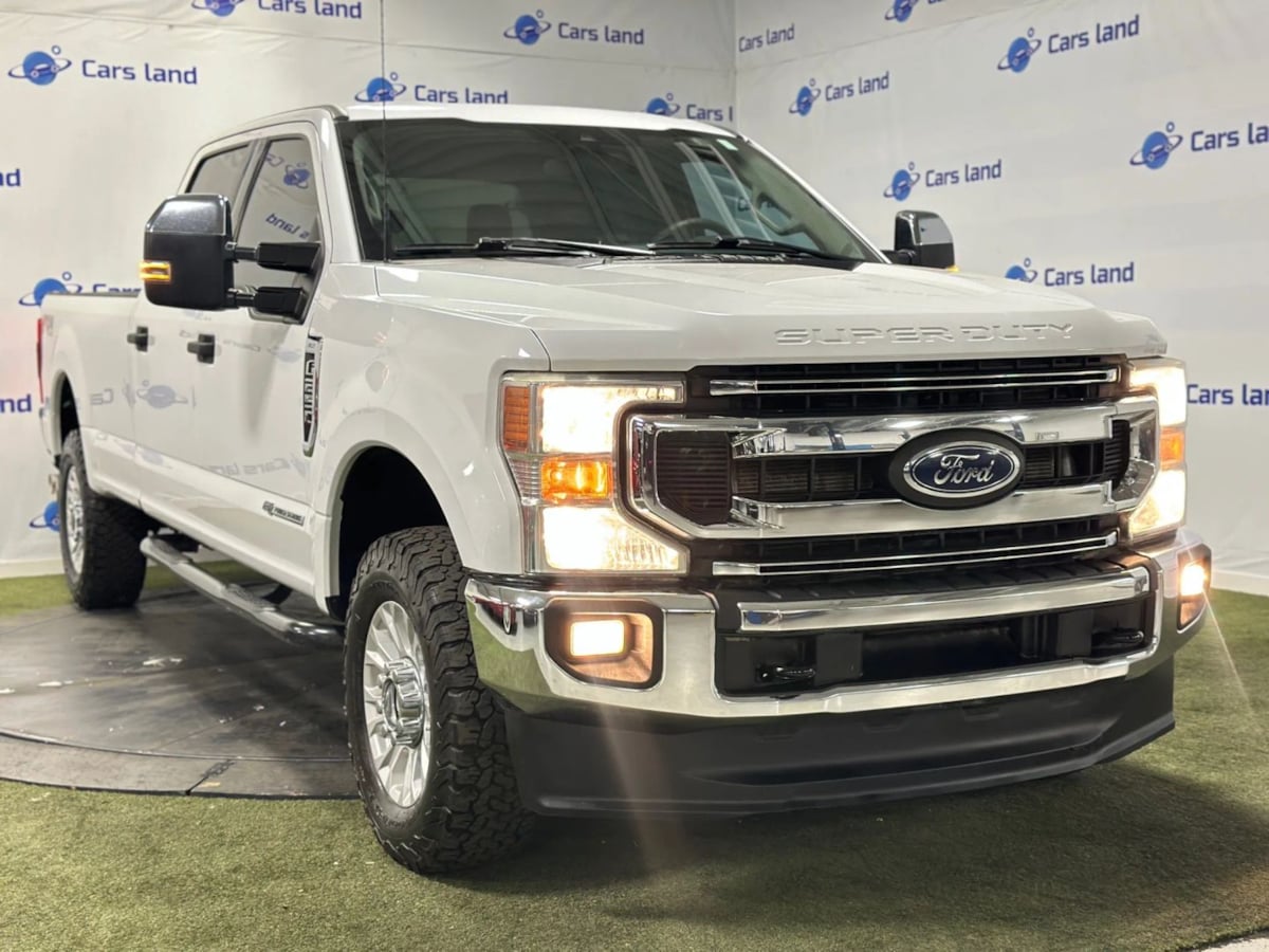 2022 Ford F-250 Super Duty XLT's photo