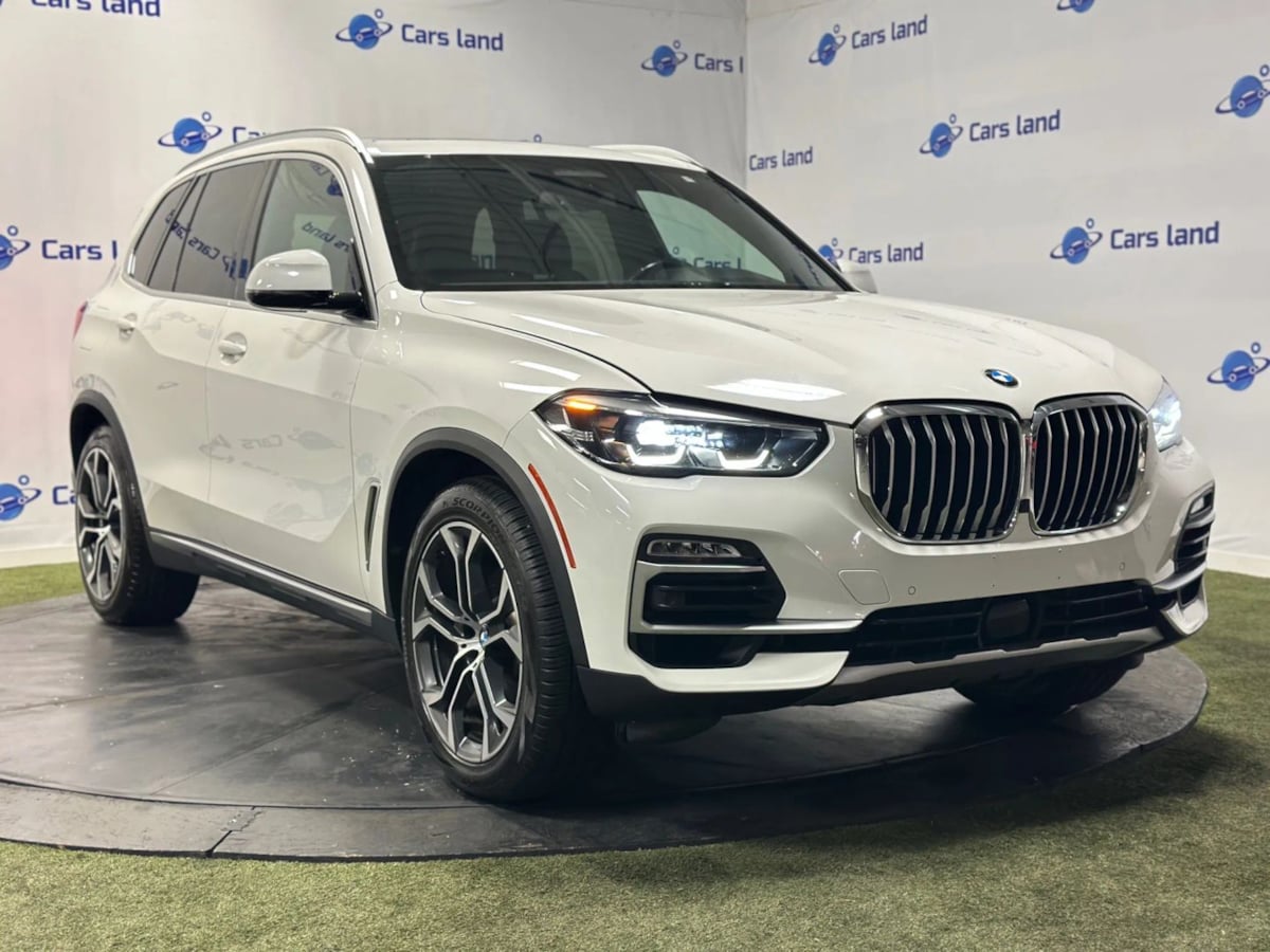 2020 BMW X5 40i's photo
