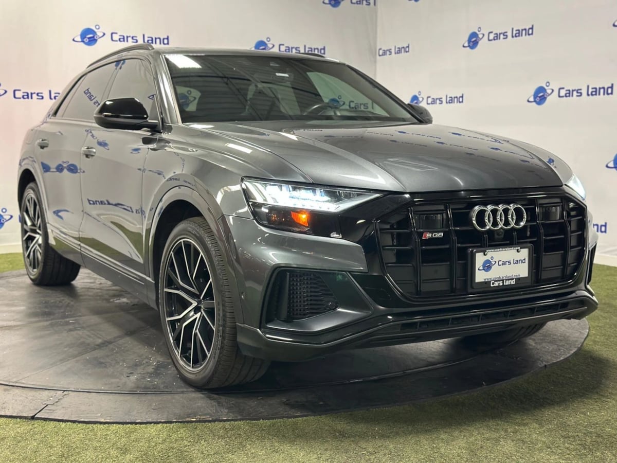 2020 Audi SQ8 Prestige's photo