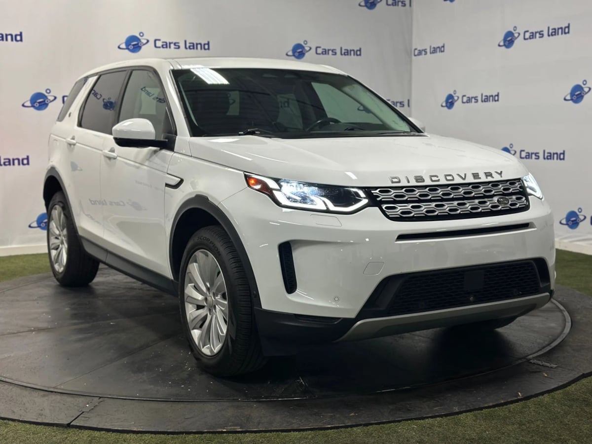 2021 Land Rover Discovery Sport SE's photo