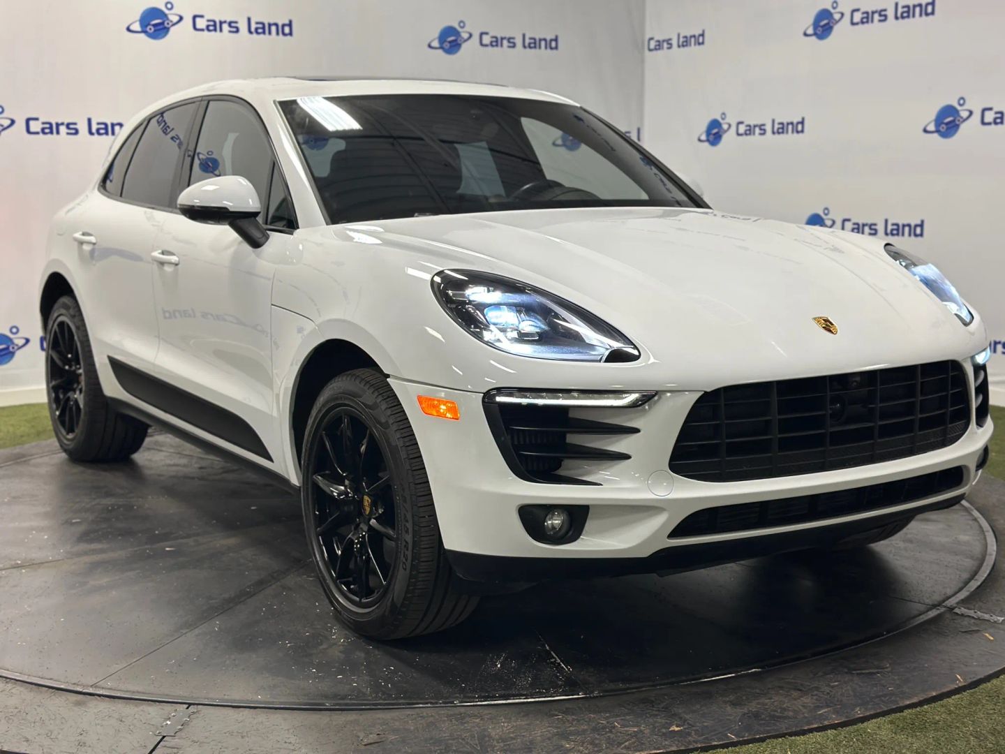 2018 Porsche Macan S's photo
