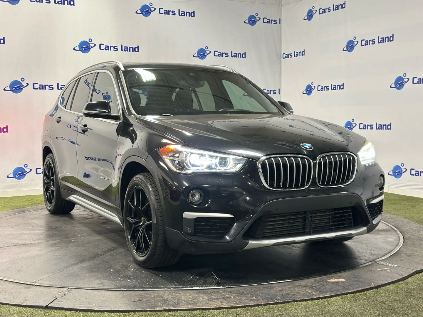2017 BMW X1 28i