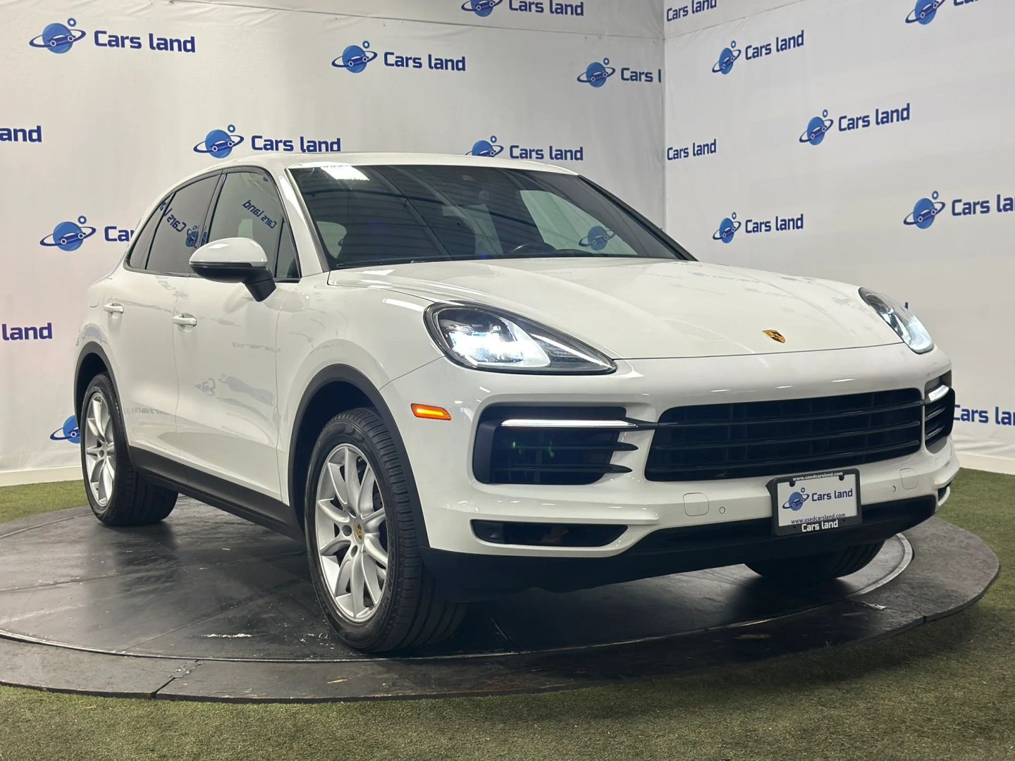 2022 Porsche Cayenne Base
