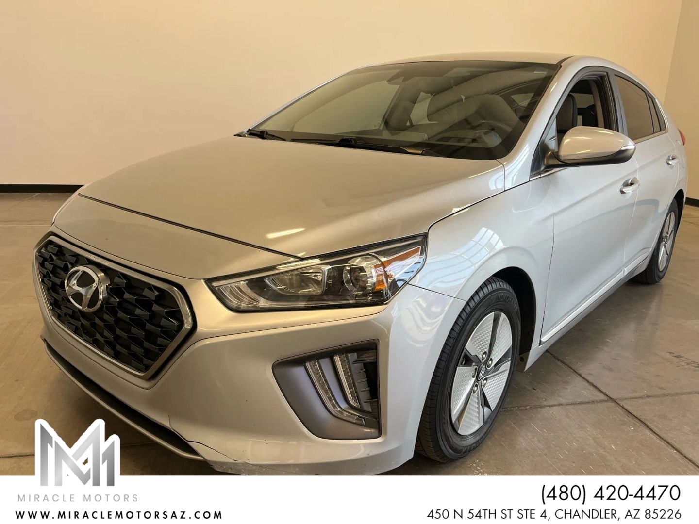 2022 Hyundai Ioniq SE