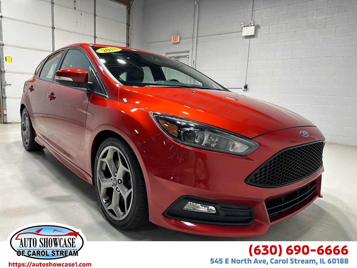 2018 Ford Focus ST's photo