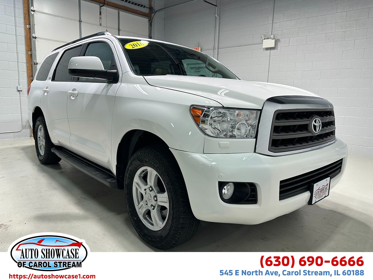 2016 Toyota Sequoia SR5's photo