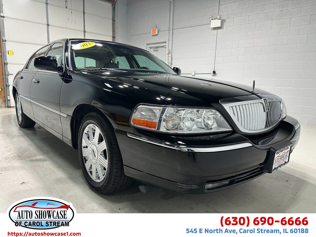 2003 Lincoln Town Car Cartier's photo