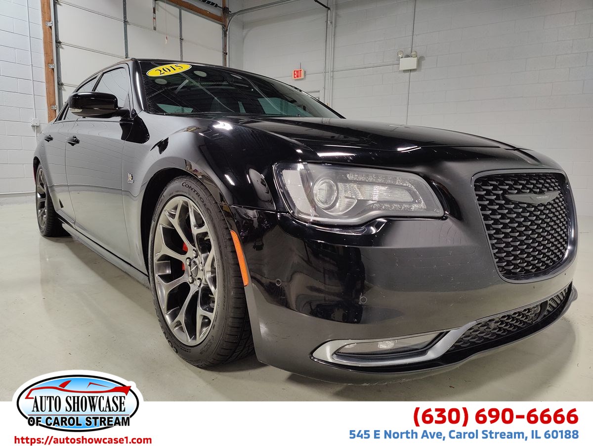 2015 Chrysler 300 S's photo