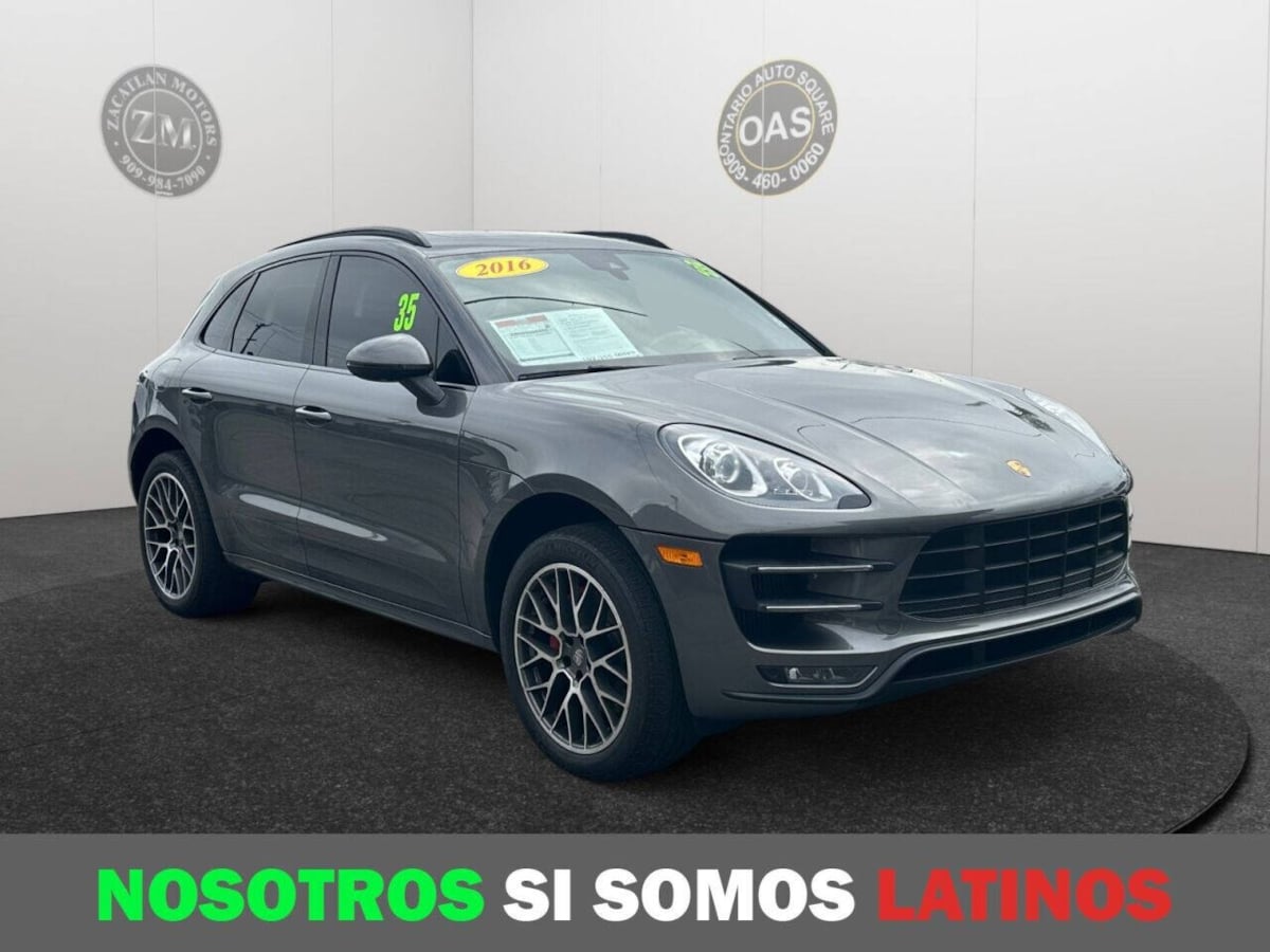 2016 Porsche Macan Turbo's photo