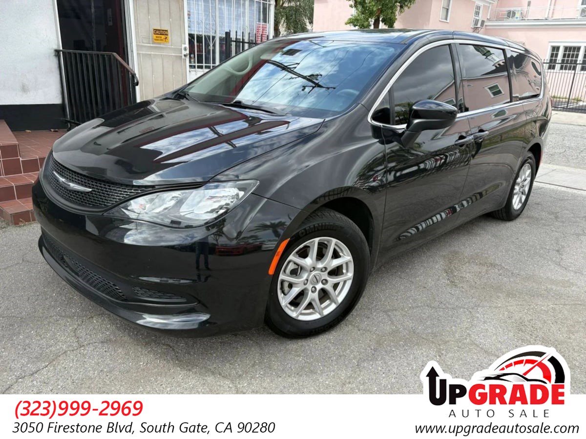 2023 Chrysler Voyager