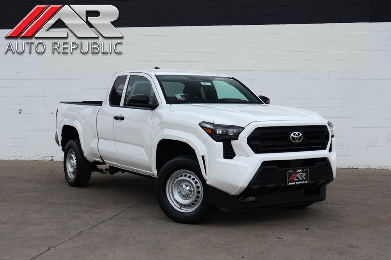 2024 Toyota Tacoma SR