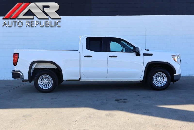 2021 GMC Sierra 1500 Base's photo