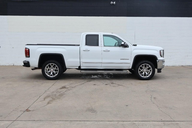 2016 GMC Sierra 1500 SLT's photo
