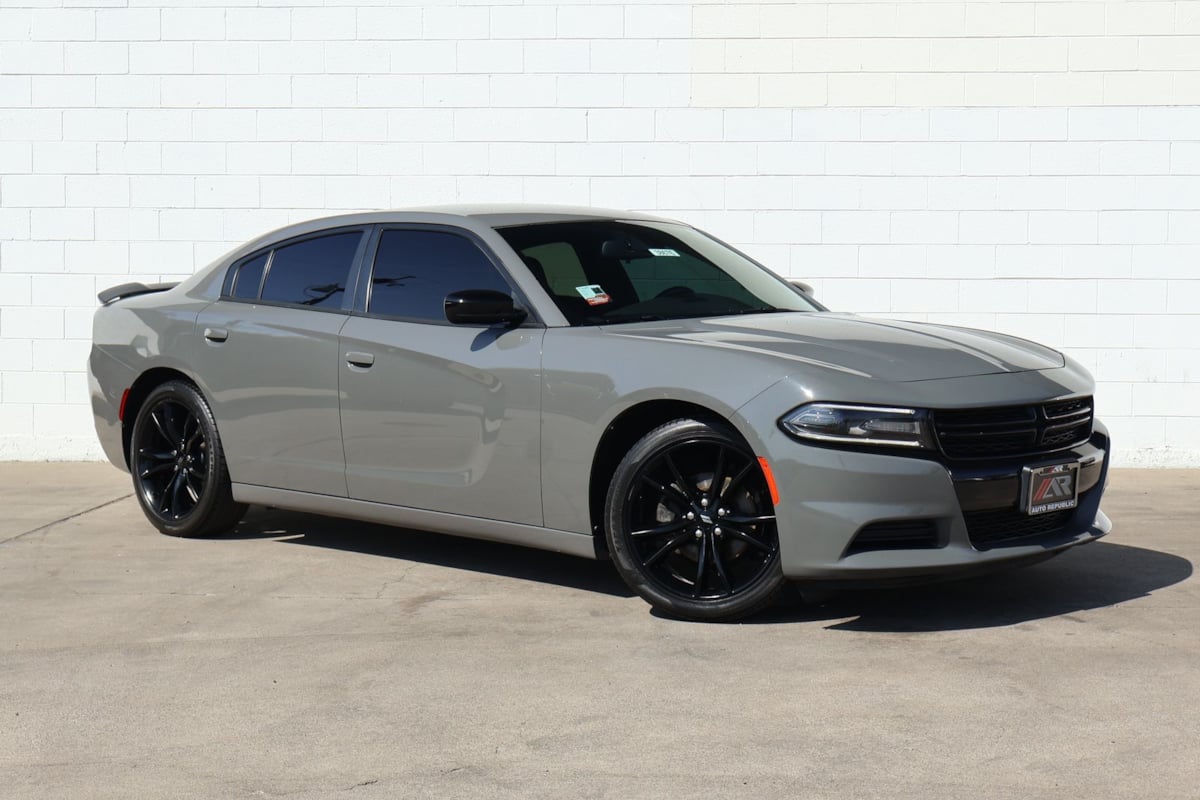 2017 Dodge Charger SE