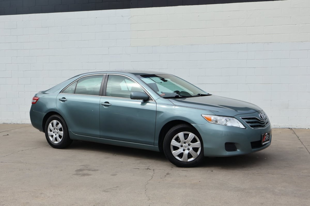 2011 Toyota Camry LE