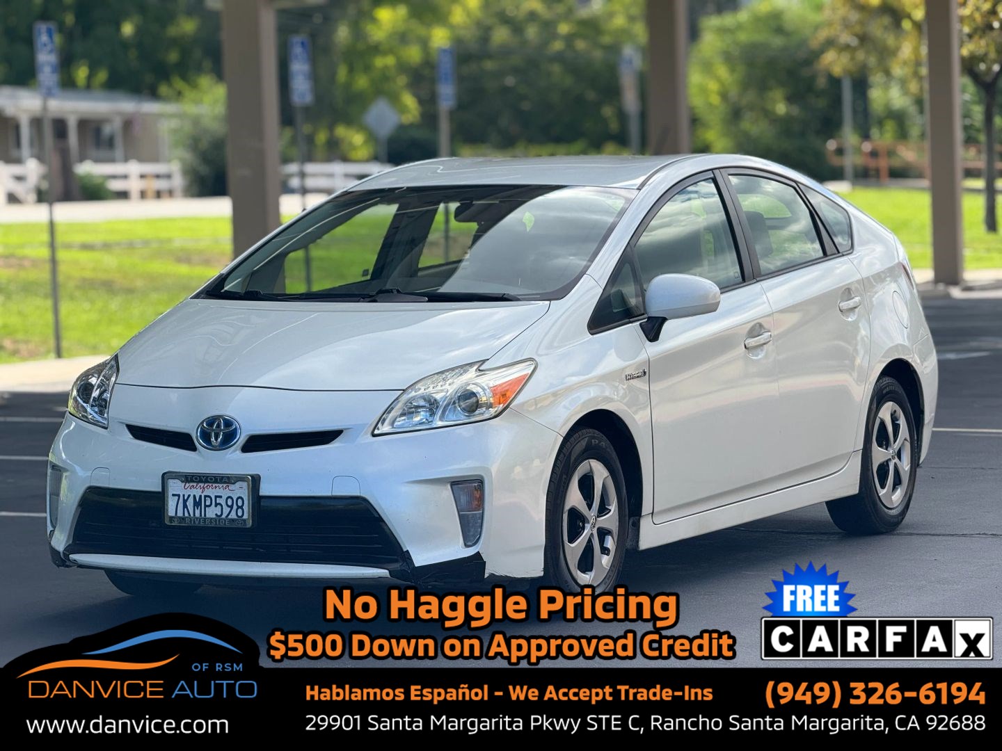 2015 Toyota Prius Four's photo