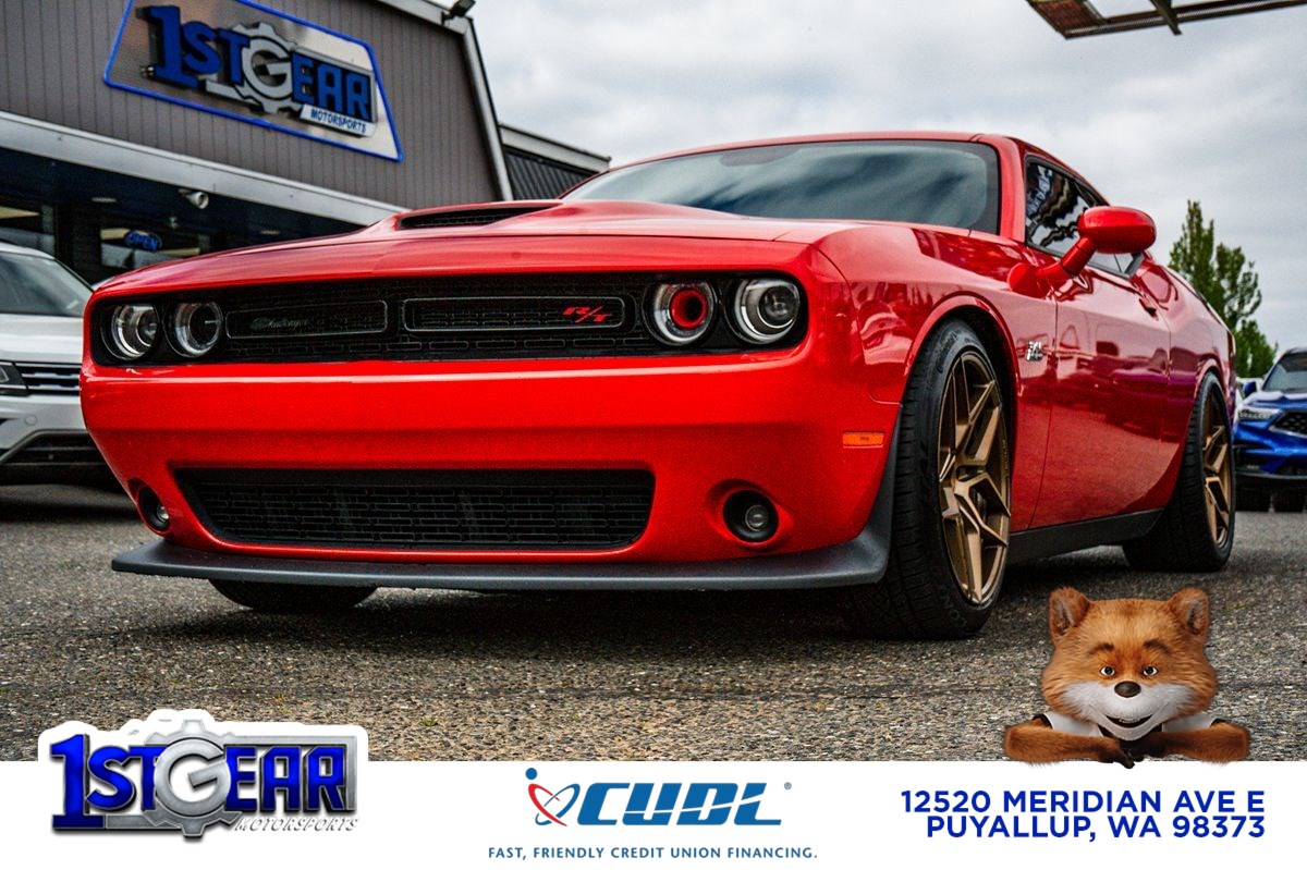 2022 Dodge Challenger R/T's photo