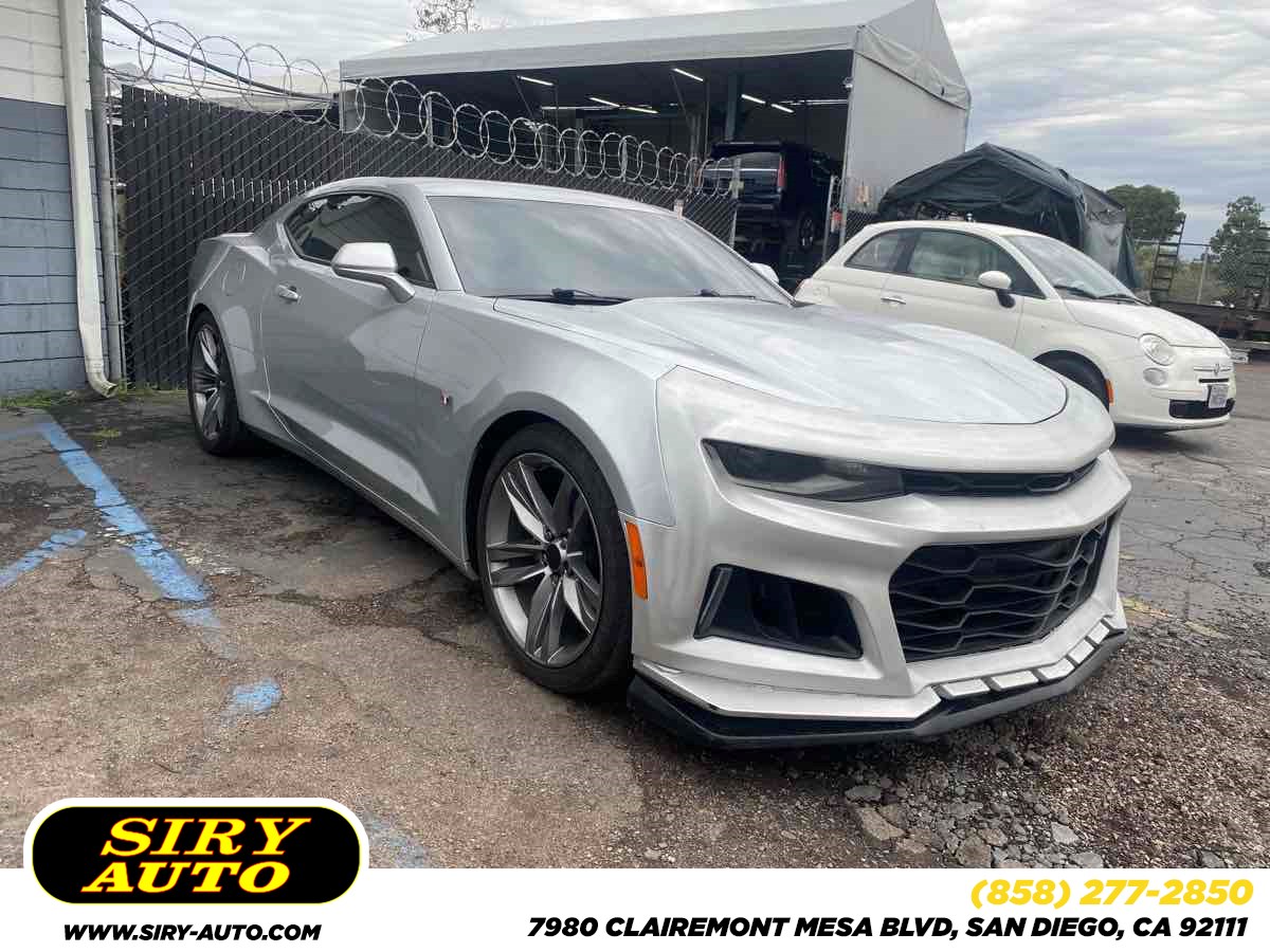 2017 Chevrolet Camaro 1LT's photo