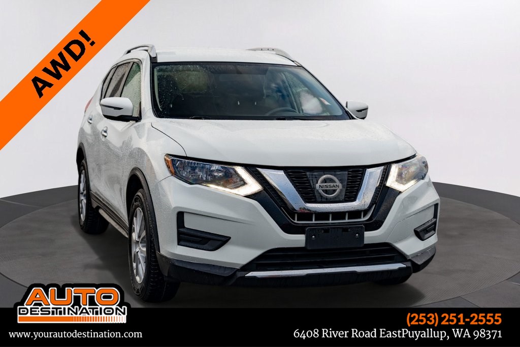 2017 Nissan Rogue SV's photo