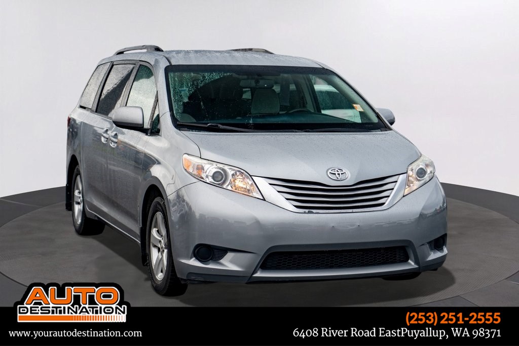 2015 Toyota Sienna LE